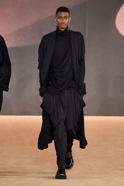Look 74